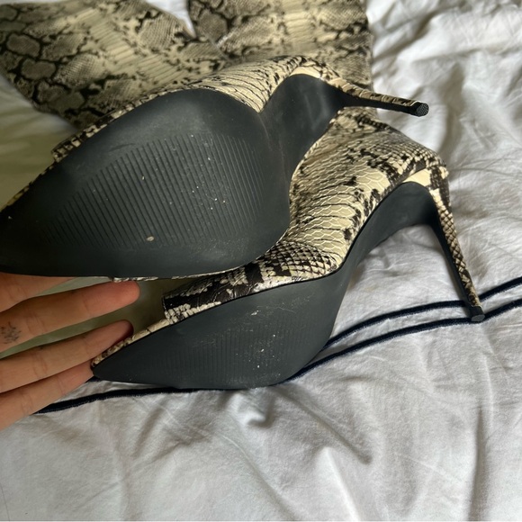 Snakeskin Stiletto Thigh High Peep-toe boots - Picture 3 of 3